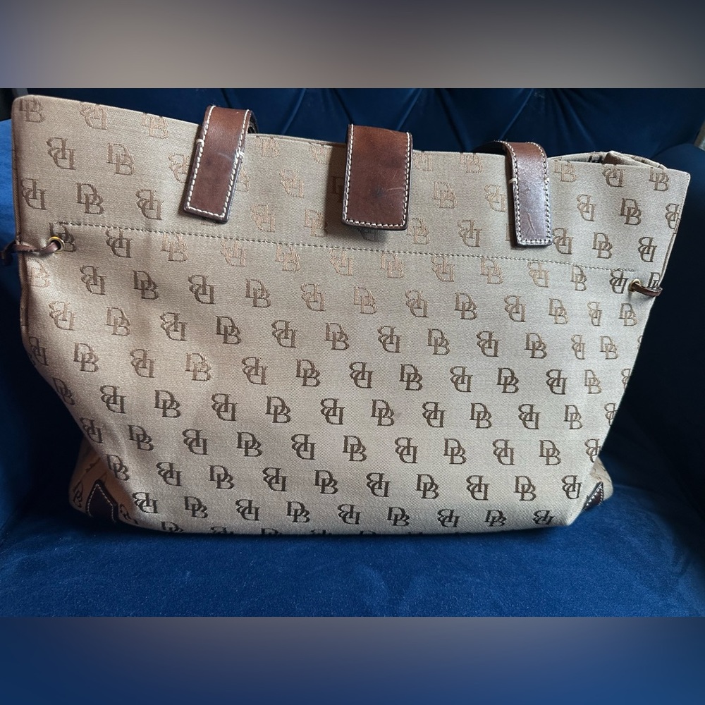 Dooney & Bourke Signature Canvas Tote